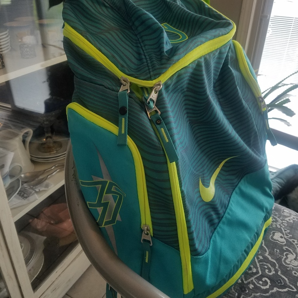 Nike Backpack - Picture 2 of 3